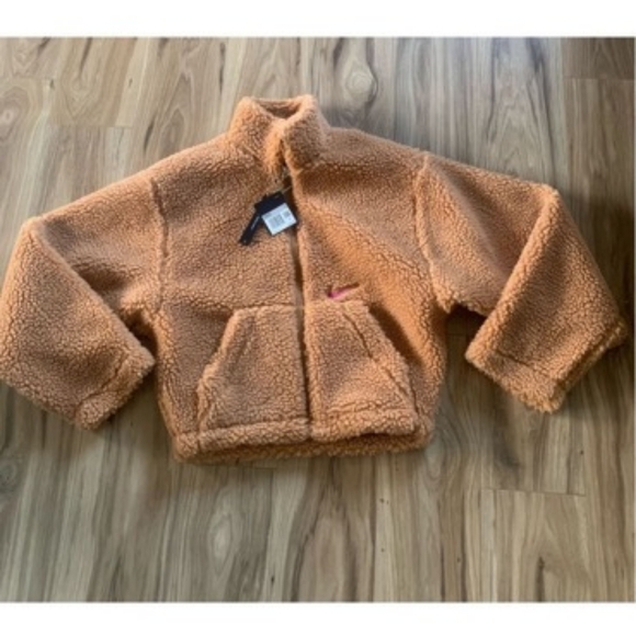 Nike Women's swoosh crop camel tan sherpa fleece xs